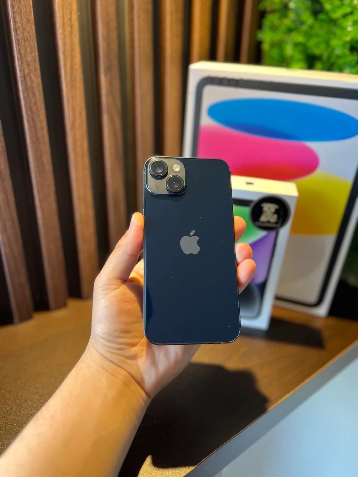 iPhone 14 Blue