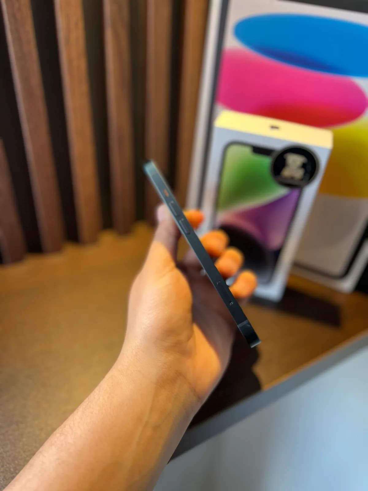 iPhone 14 Blue